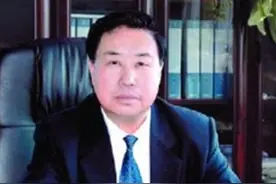 辽宁首富孙寿宽：身价360亿却特节俭，出差吃盒饭，1部手机用7年图片