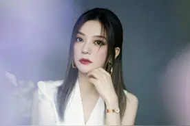 赵薇疑受张哲瀚事件牵连，网曝杂志封面被撤刊，网友怒骂滚出中国图片