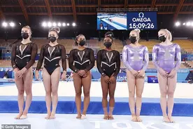 美国奥运体操女队够奢华，连体衣镶3500颗水晶，服装费人均7.7万图片