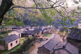 余姚冠佩村，古朴古典的房子，一股淳朴和谐的气氛扑来图片