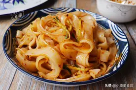 想吃凉皮不用买了，教最简单做法，不用洗面，劲道爽滑张张透亮图片
