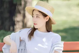女人拍照，这8个拍照姿势必须学起来，好看、自然、漂亮图片
