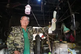 农民大叔用电不花钱，自造发电照明系统，看看啥样图片