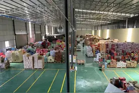 在柬埔寨，42岁中国人和3000平米仓库的创业计划图片