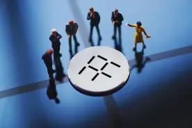 贾跃亭熬出头，许家印哭了，李书福笑了图片
