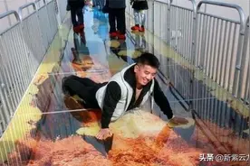 为何玻璃栈道遭到“全国大封杀”？看完之后，你还敢去玩吗？图片