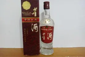 四个不同时期的董酒，各有各的风格，你都知道吗？图片
