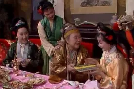 一场由戏曲引发的“危机”：《红楼梦》里的戏曲透露出人物的修养图片