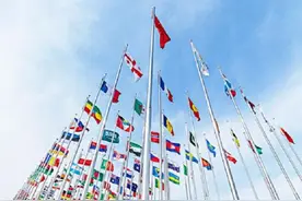 各国送联合国礼物反映背后文化：日本送钟、德国送墙，中国送鼎图片