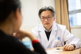 仁济医院马雄团队发表原创成果：自身免疫性肝炎患者肠道菌群紊乱且多样性降低图片