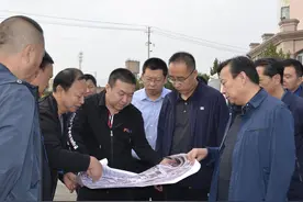 郝云就建成区清洁取暖改造工程进行现场观摩图片