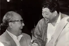 种种证据表明，相声界悬案“马季打侯宝林”，应该属于讹传图片