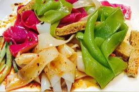 彩色果蔬凉皮全套技配方，面皮及料水详细做法，附培训教学视频图片