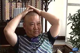德云社收入暴涨，郭德纲保守身价50亿？网友：都是他老婆王惠的图片