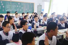 有人喜有人忧 四川山东广东暑假推迟周六上课 教育部：非硬性规定图片