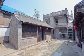 建设中的高阁寺片区，青砖青瓦四合院，古建初现样貌。图片