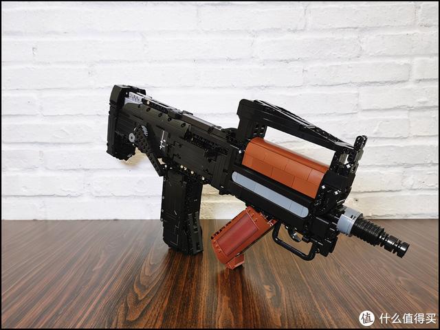 积木评测：吃鸡空投步木仓：Groza是最强吃鸡神器？