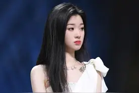 夺冠后，她营业真的很频繁图片