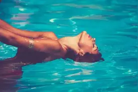 我≠游泳健身了解一下！！！健身教练，到底有什么用？图片