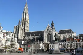 比利时的7座建筑物，呈现历史的展览，旅游你去过吗？图片