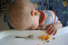 萌宝搞笑睡姿大集合图片