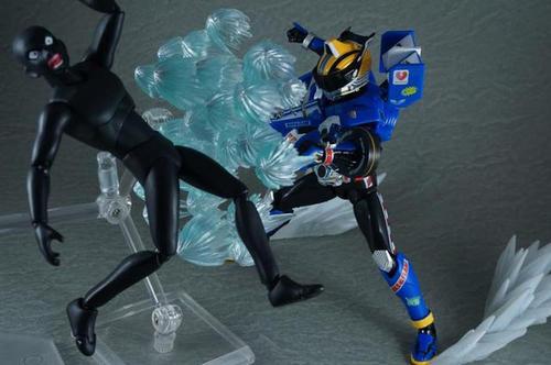 特摄圈逐渐走向“饭圈化”，这是对经济增长和社会多元化的认可