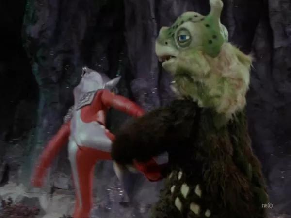 泰罗奥特曼技能大全（外挂道具武器）