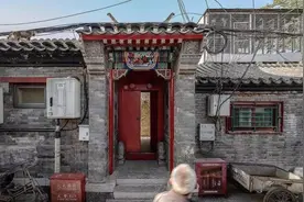 他隐居四合院3年，打造皇城脚下桃花源图片