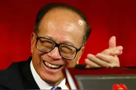 何炅上热搜：顶级的情商，就是让每个人都喜欢你图片