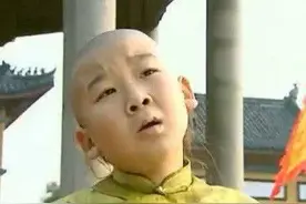 他7岁就出道，凭借“县太爷”一角爆红，如今却默默退出娱乐圈图片
