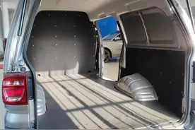 “面包车无营运证也可加入货拉拉”海口同城货运服务存在违规“客改货”、车辆不具备营运资质等问题图片