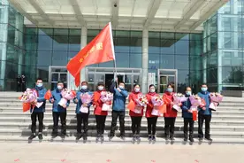 全城致敬！铁骑护卫！临沂再迎接10位援鄂英雄回家！图片