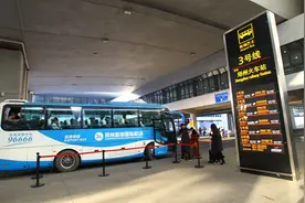 郑州机场巴士今起恢复运营图片