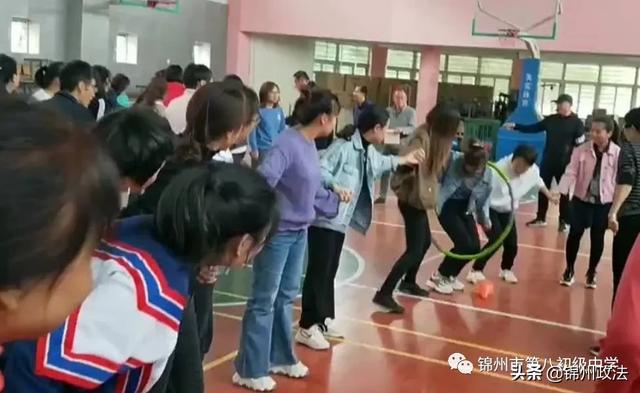 运动会通讯稿范文 运动会通讯稿范文300字(图15) 运动会通讯稿范文 运动会通讯稿范文300字(图15)
