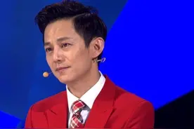 风光时大半个娱乐圈追捧，出事时仅一人发声，何炅数次翻车难翻身图片