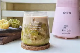 下雨困在家里煮薯泥奶茶，既可以享受奶茶，还不用担心会胖，完美图片
