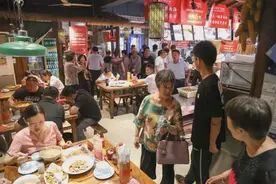 河南男人开羊肉馆，利用人性贪婪，一年狂赚200万，策略值得借鉴图片