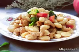 才知道白芸豆可以这样吃，咸香软糯，年夜饭用来做下酒菜可好图片