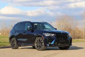 21款全新宝马X5 动感十足 提速超快 后排空间和转向是硬伤图片