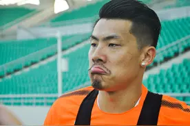 王大雷首次代表鲁能首发！解说相声神调侃：两眼一瞪像“二郎神”图片