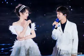 中秋晚会：萨顶顶周深舞台绝美，鹿晗托球效果帅，解晓东引回忆杀图片