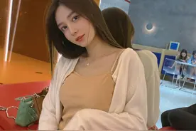 小说：我天生眼瞎突然痊愈，却把这当成最大的秘密，继续装成瞎子图片