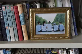 “还好在他没毕业、没辍学的时候，我们找到了他！”回家一年多，申军良的儿子申聪考上高职了图片