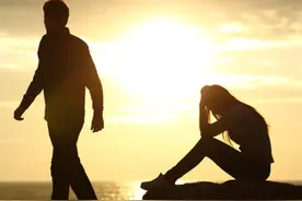 婚礼前一晚开派对，喝醉后和同事住一间房，醒来直接被老公甩了图片