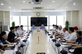 梅正荣赴江苏省港口集团调研图片