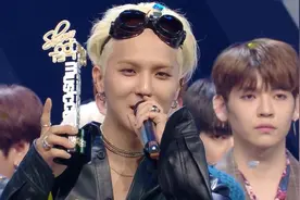 YG男歌手宋旻浩，荣获20181208音乐中心一位，实至名归视频封面