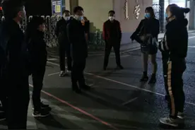 4名学生发热 乌海六中启动紧急预案图片