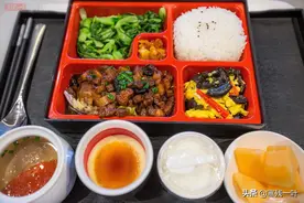 苏州一家五星级大酒店卖快餐，58元一份，大家看看值不值这个价？图片