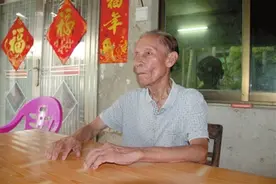 三亚琼崖纵队老兵符育秀：穷追不舍 要把敌人赶出家园图片