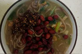 疫情期间在家中做顿非正宗版洛阳糊涂面图片